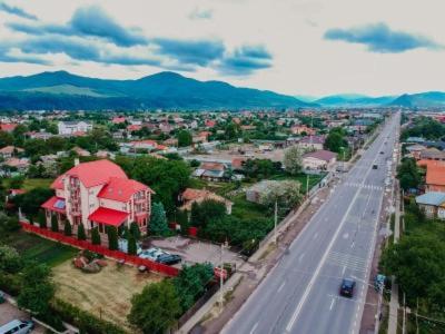 Pensiunea Octogon Piatra Neamţ エクステリア 写真