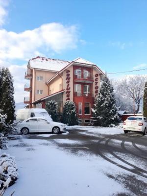 Pensiunea Octogon Piatra Neamţ エクステリア 写真