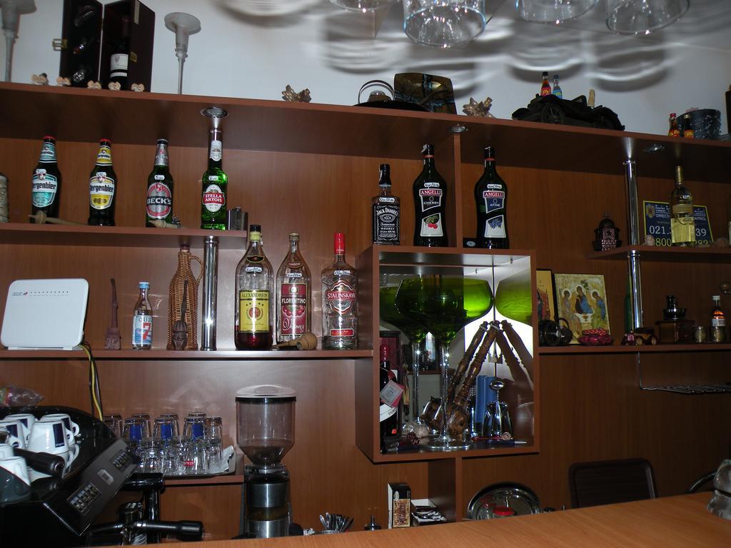 Pensiunea Octogon Piatra Neamţ エクステリア 写真
